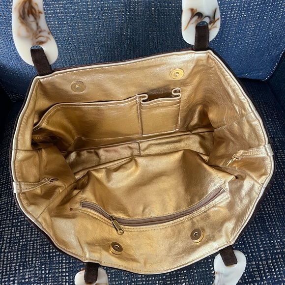 Roberto Vascon Lucite Handled, Brown suede and gold leather handbag. - Picture 5 of 9
